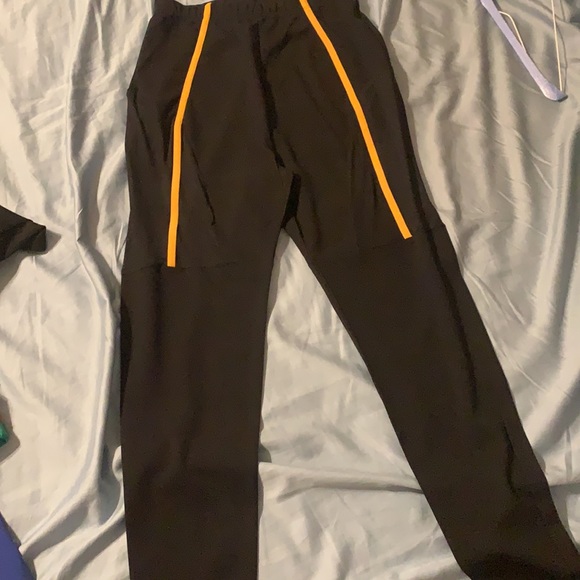 Two piece pants sets minimal stretch - Picture 3 of 3